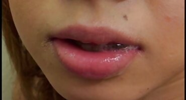 sex lily heart Cô gái khỏa thân với bộ ngực lớn cho blo. công sextapthe việc được fucked doggy phong cách.